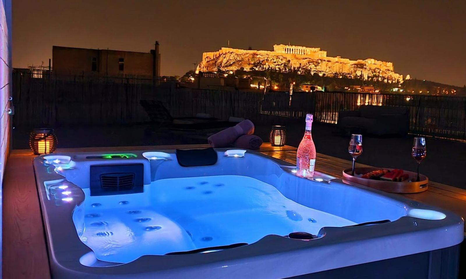 Acropolis View In The Heart Of Monastiraki * Athen